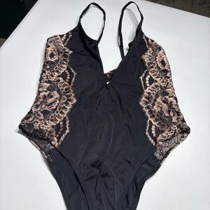 Victoria's Secret Black Lace Plunge Bodysuit Gold Shimmer Strappy Lingerie Med